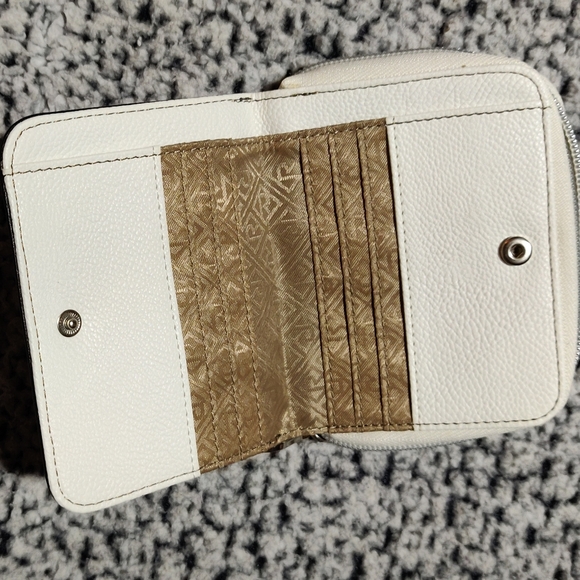 Relic by Fossil zip up Wallet - Picture 2 of 4